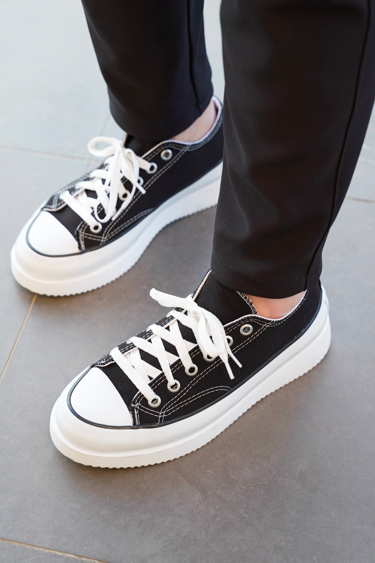 Siyah Kanvas Sneaker