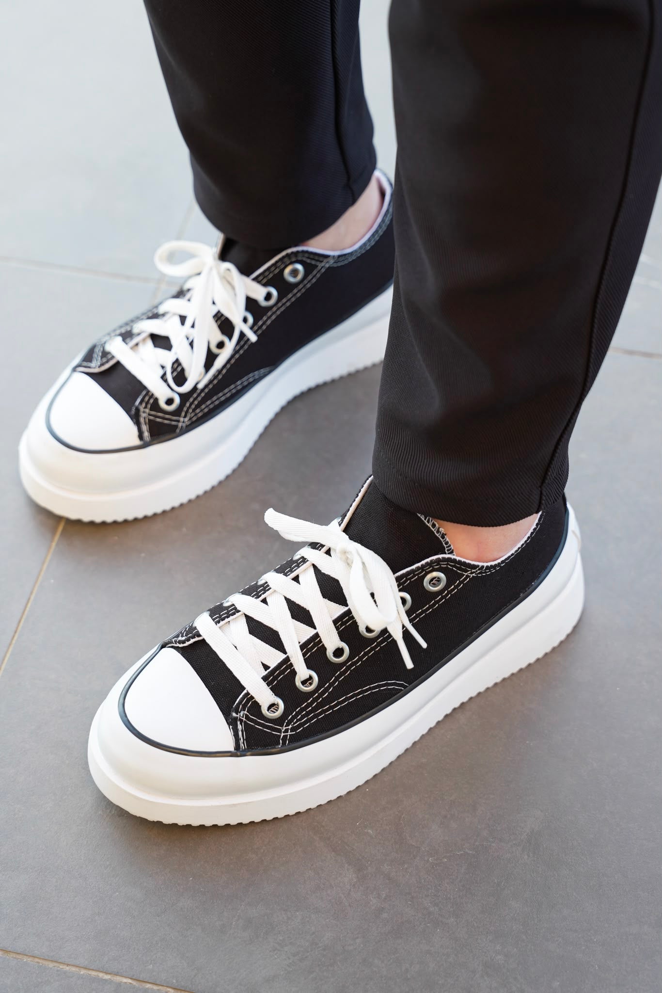 Siyah Kanvas Sneaker